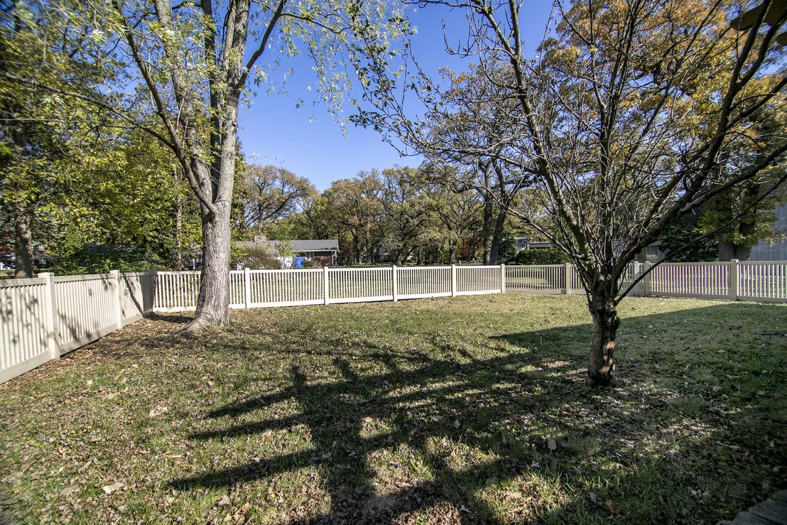Photo of 1305 OAKTREE Lane