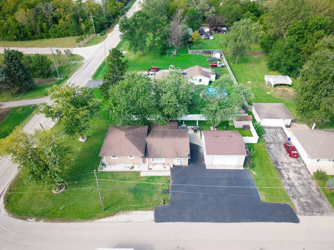 Photo of 960 Becker Lane