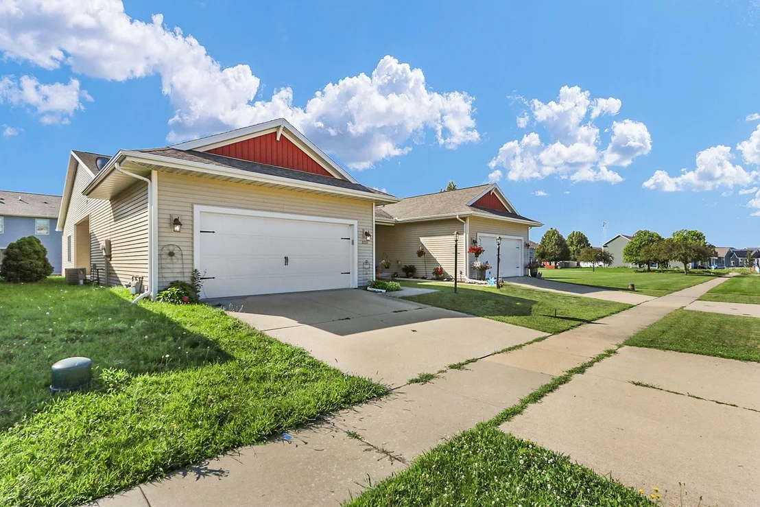 Photo of 3331 Boulder Ridge Drive