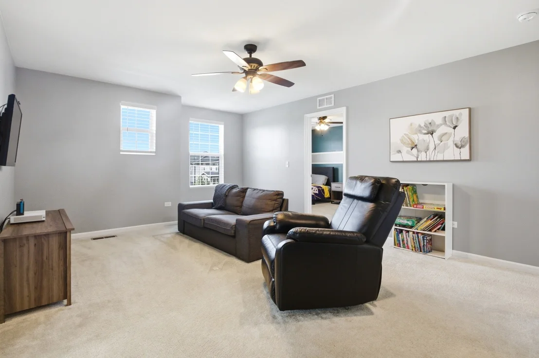 Photo of 24537 W Magnetic Way
