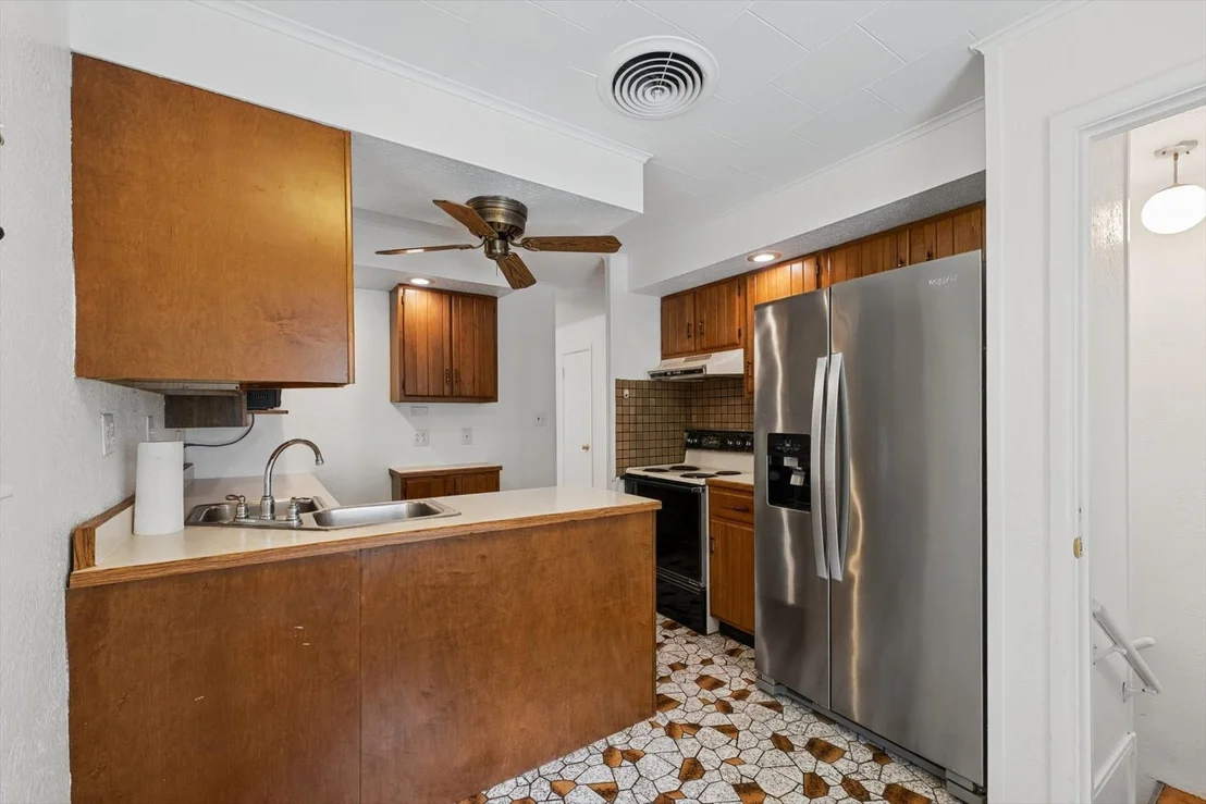 Photo of 705 Dover Place