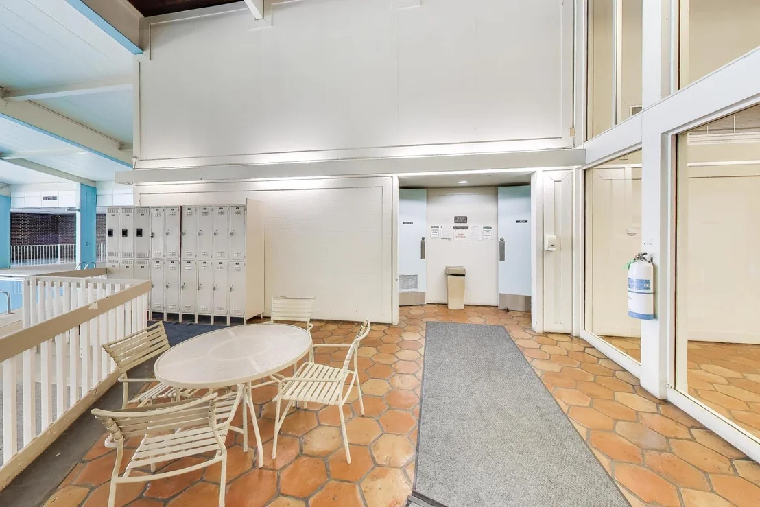 Photo of Unit 402 at 701 Forum Square