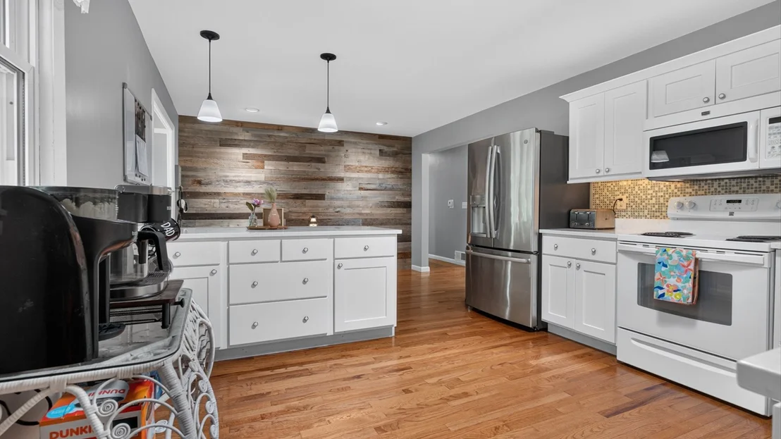 Photo of 1402 Maplewood Drive