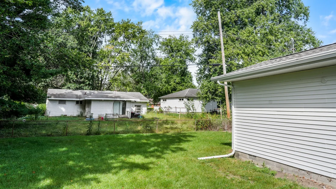 Photo of 1419 Cambridge Drive