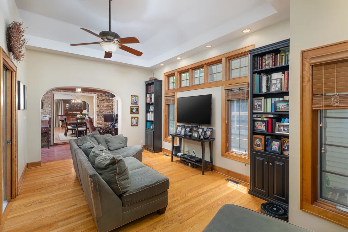 Photo of 815 N Eagle Street