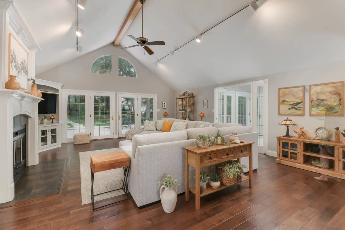Photo of 1701 Sweetbriar Drive