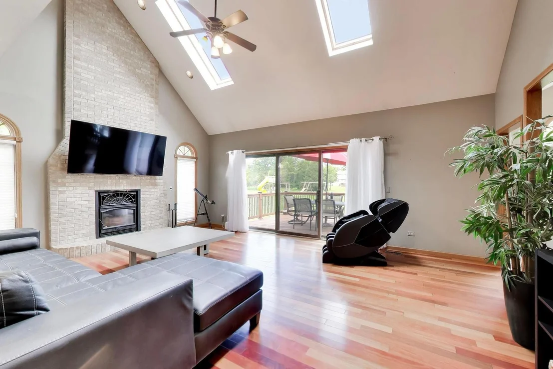 Photo of 214 Red Bud Circle