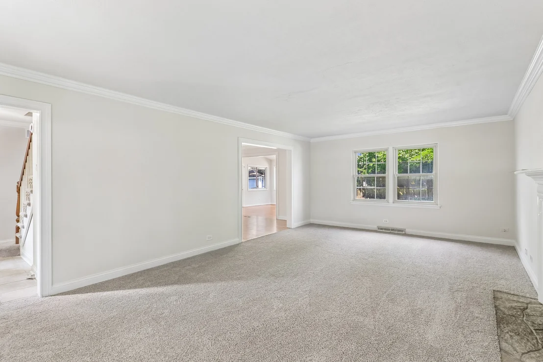 Photo of 1053 Laurel Lane