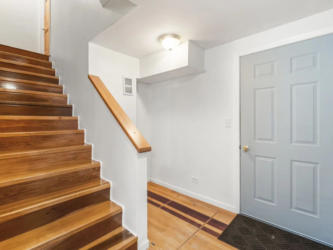 Photo of 225 Stratford Road