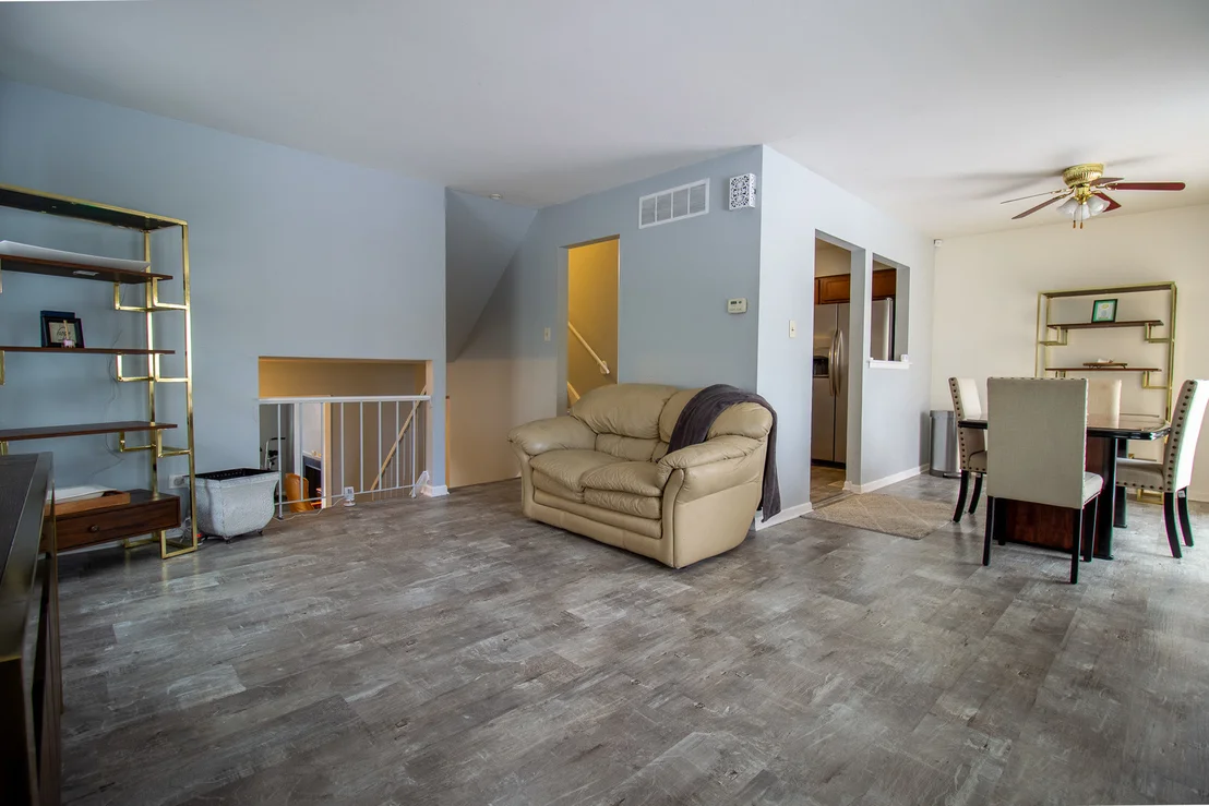 Photo of 18541 Meadow Lane
