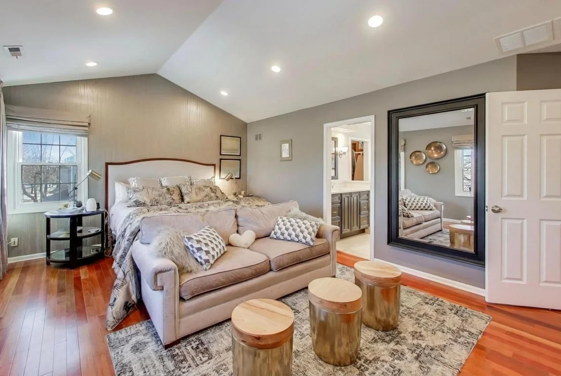 Photo of 829 Heatherstone Drive