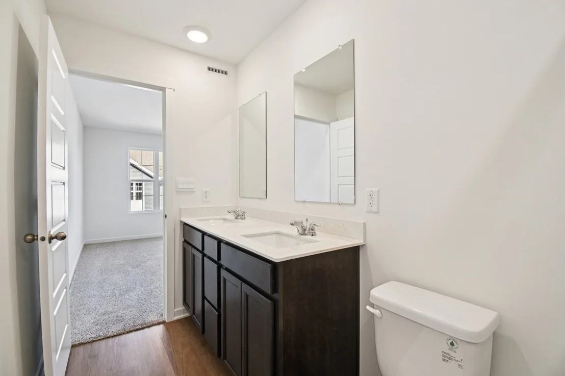 Photo of 1299 Foxglove Drive
