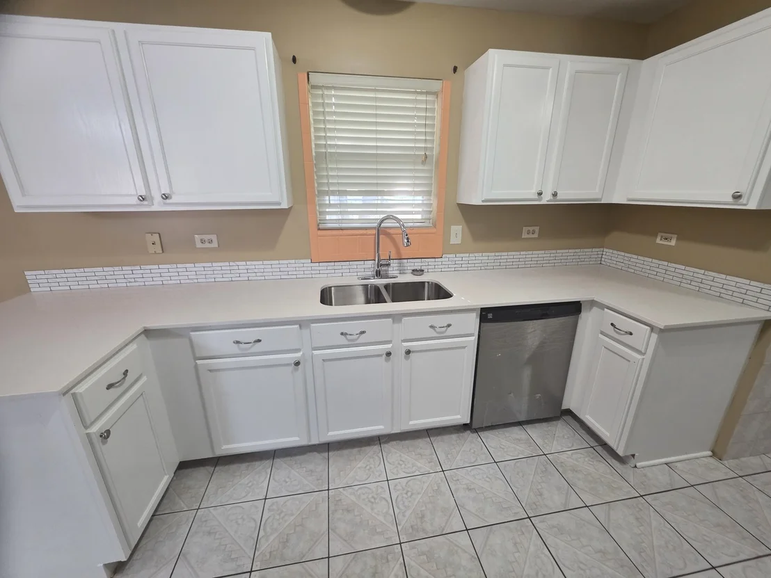 Photo of 1705 Lake Pointe Drive