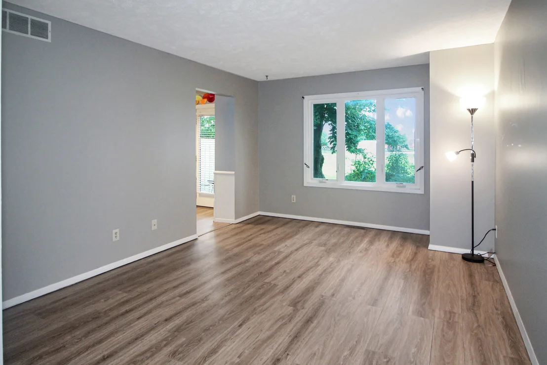 Photo of Unit B at 1530 Hunt Drive
