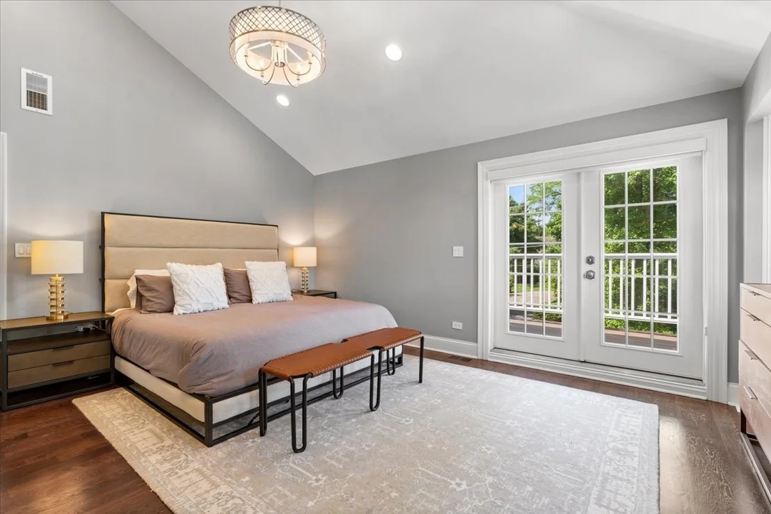 Photo of 980 Green Bay Road
