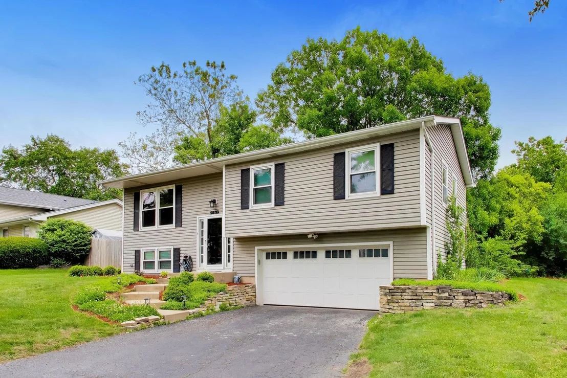Photo of 2167 Midhurst Road