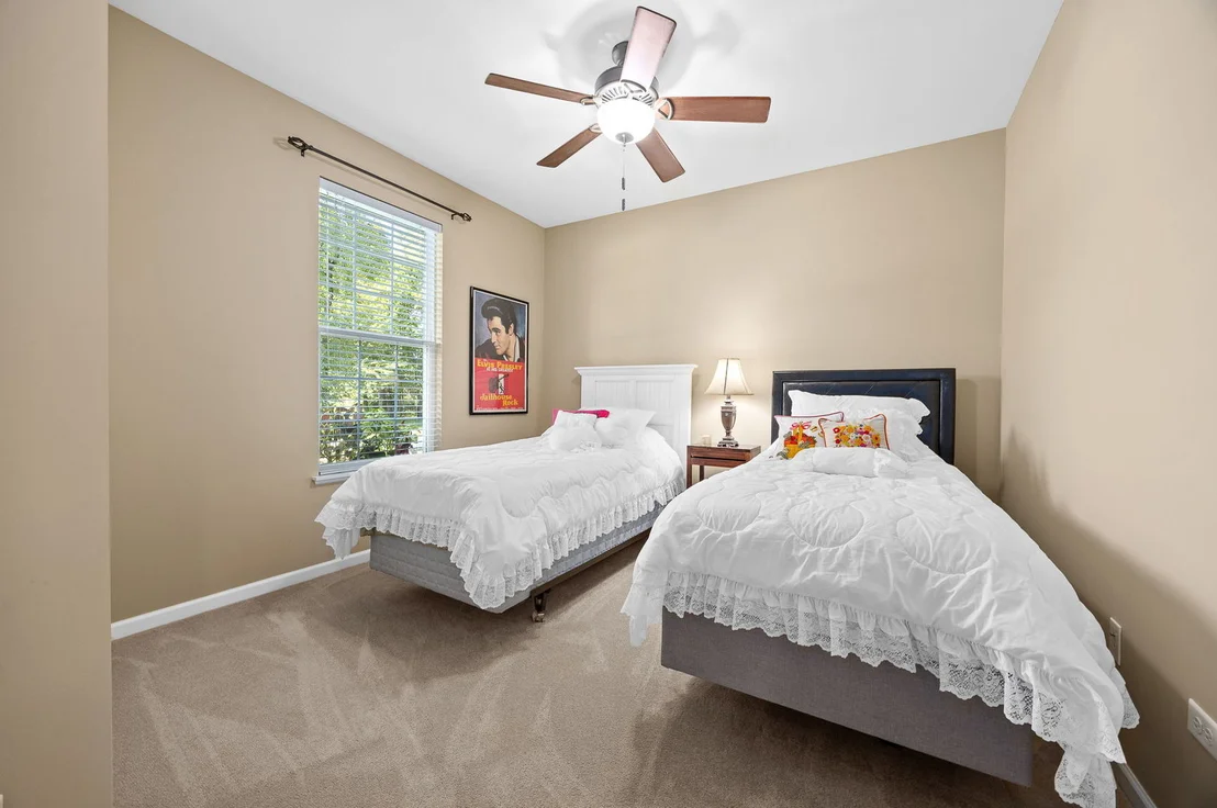 Photo of 1707 Pondview Drive