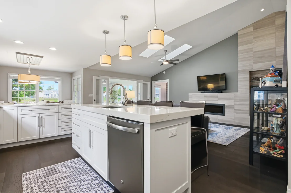 Photo of Unit 2526 at 2526 Windward Boulevard