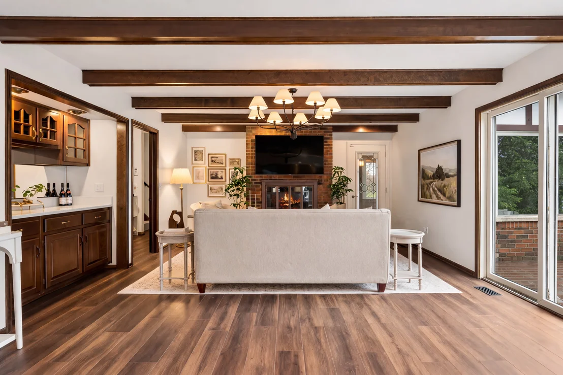 Photo of 21839 Cambridge Drive