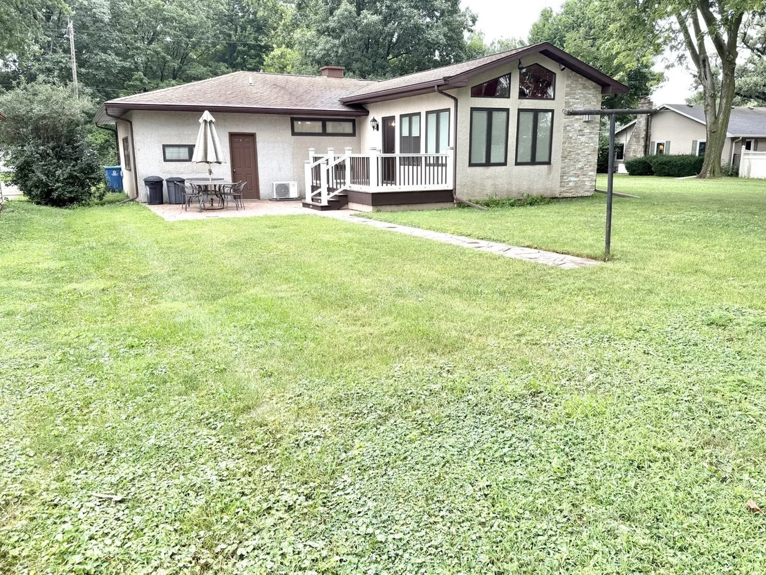 Photo of 205 Oak Street