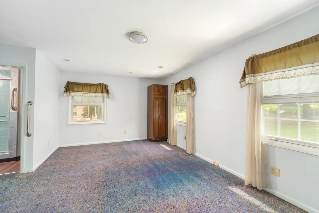 Photo of 259 N 2559th Road