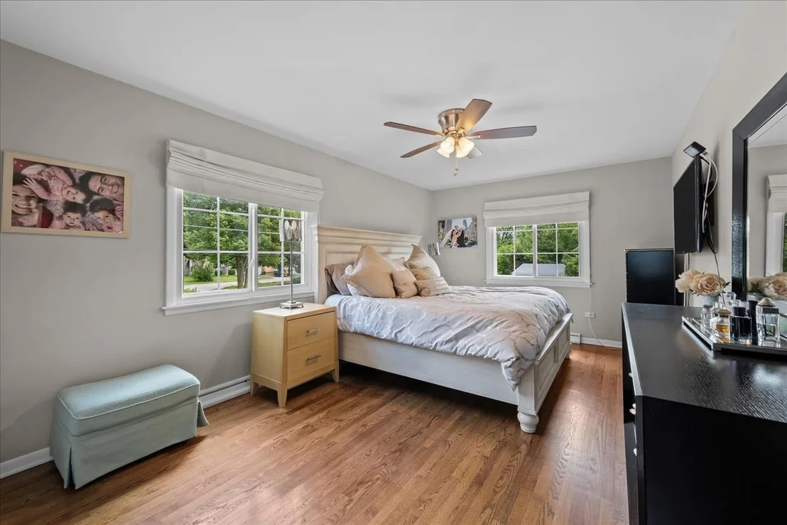 Photo of 1042 Gordon Terrace
