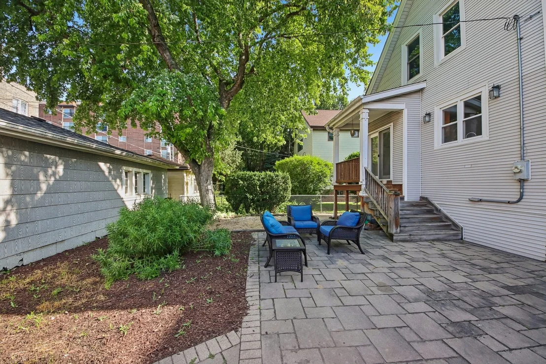 Photo of 537 Ferdinand Avenue