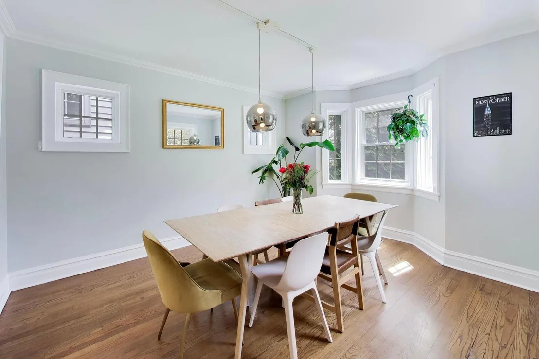 Photo of 1636 Forest Avenue