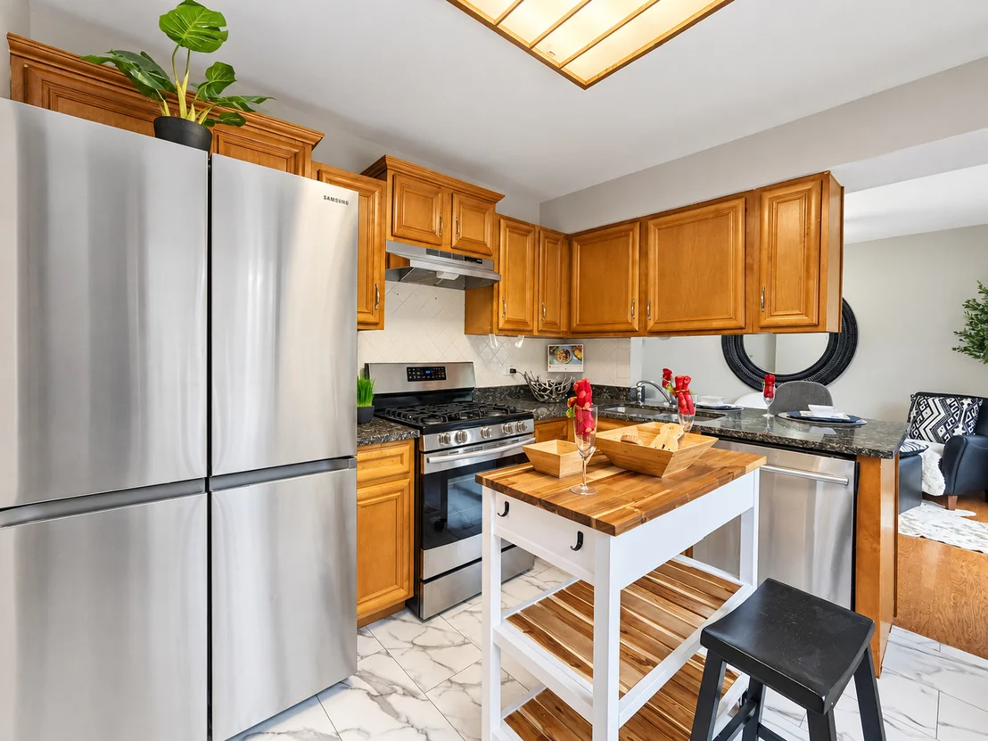 Photo of 1401 Knoll Drive