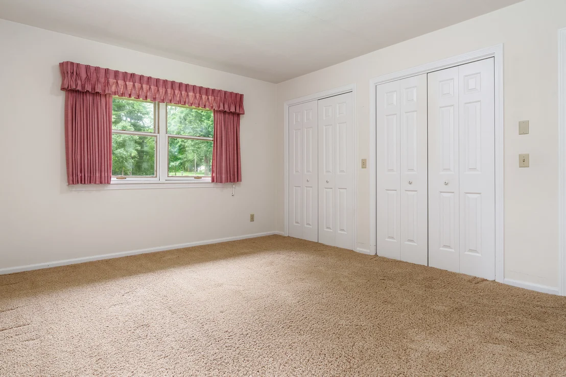 Photo of 7889 Shaw Road