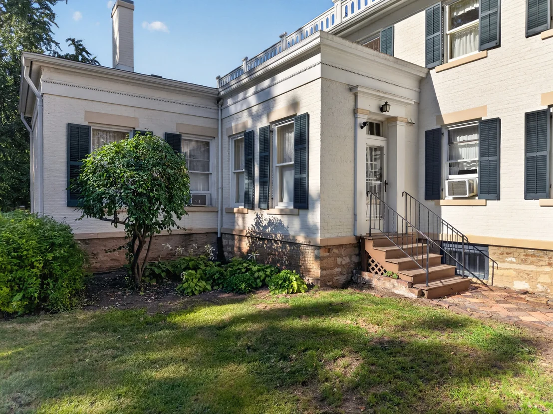 Photo of 1333 Ottawa Avenue