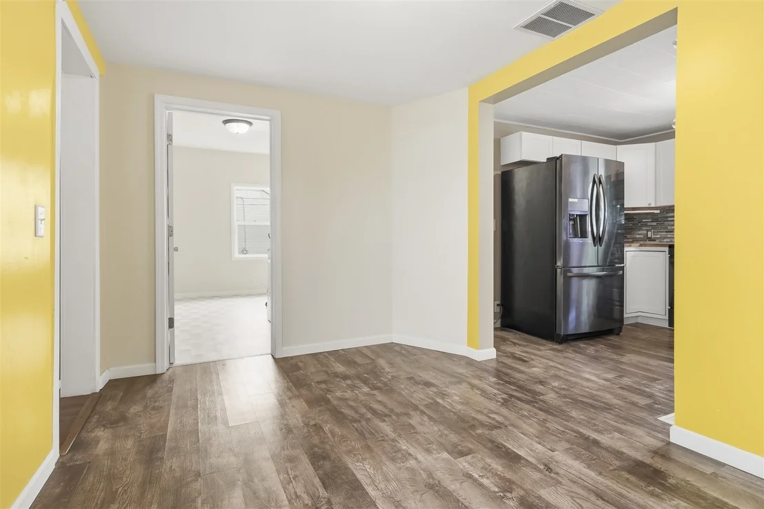 Photo of 357 W 3rd Street