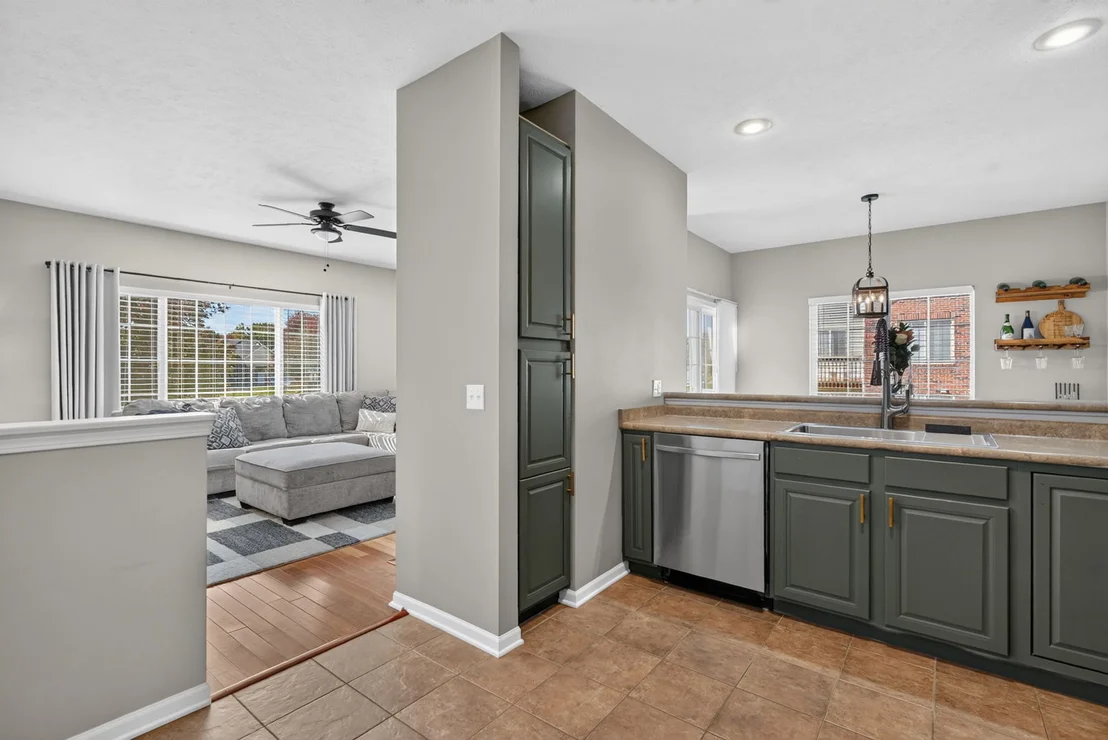 Photo of 2147 Derby Lane