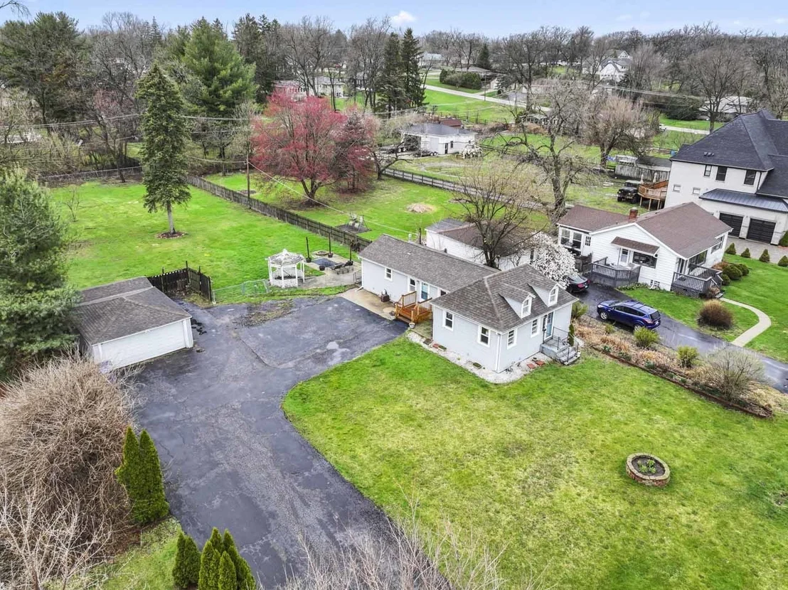 Photo of 4616 River Drive