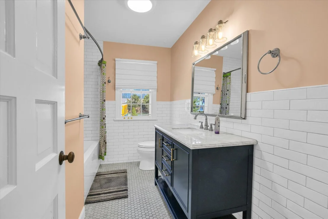 Photo of 701 Hamilton Drive