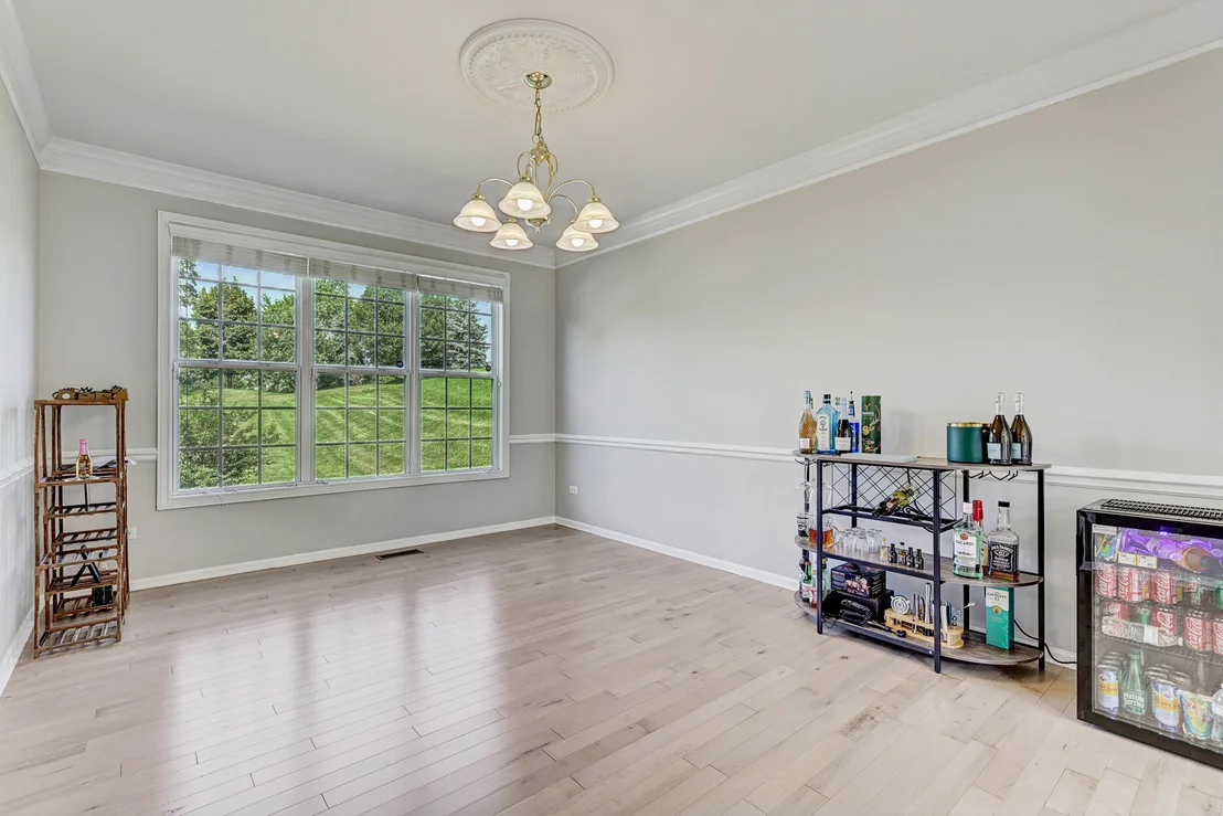 Photo of 5587 Notting Hill Road