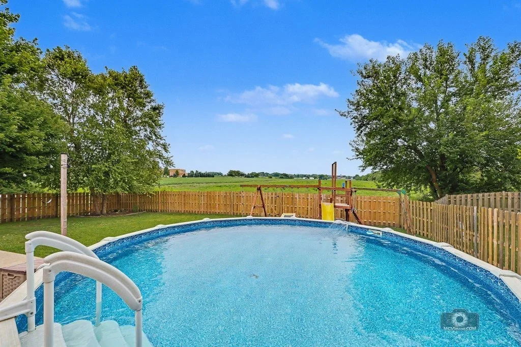 Photo of 437 Raintree Drive