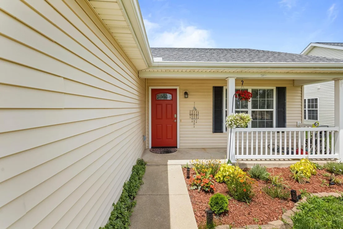 Photo of 706 Corey Lane