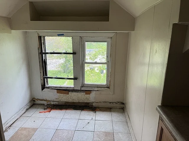 Photo of 1344 W 108th Place