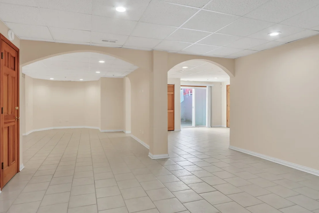 Photo of 6881 September Boulevard