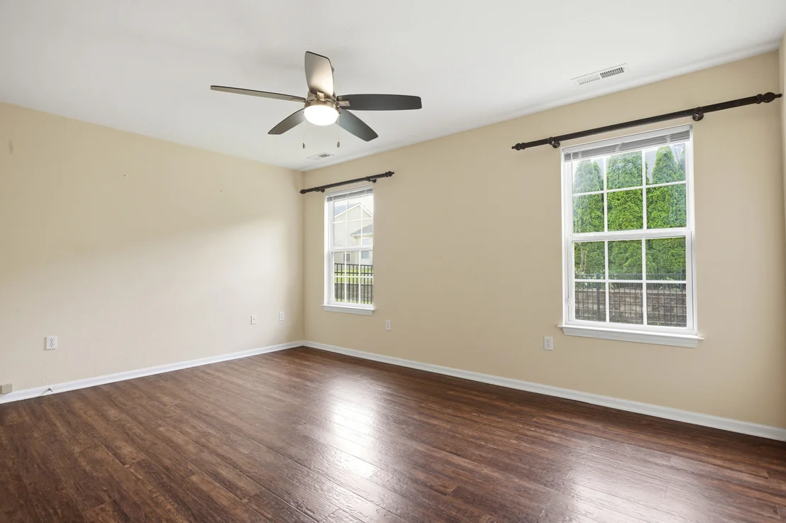Photo of 409 Lauterbur Lane