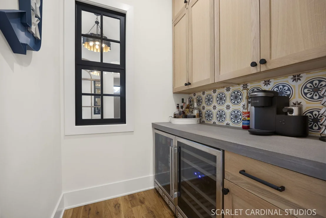 Photo of 1209 N Eagle Street
