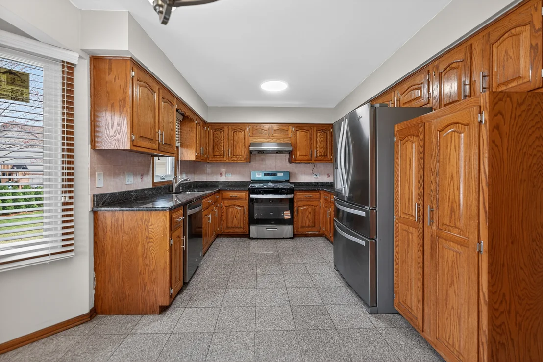 Photo of 1281 Scarlet Drive