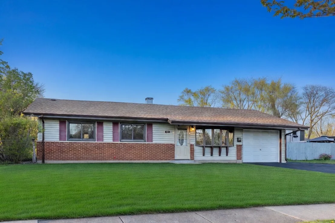 Photo of 520 Glendale Lane