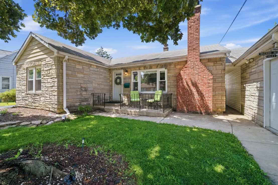 Photo of 1522 N Hillside Avenue