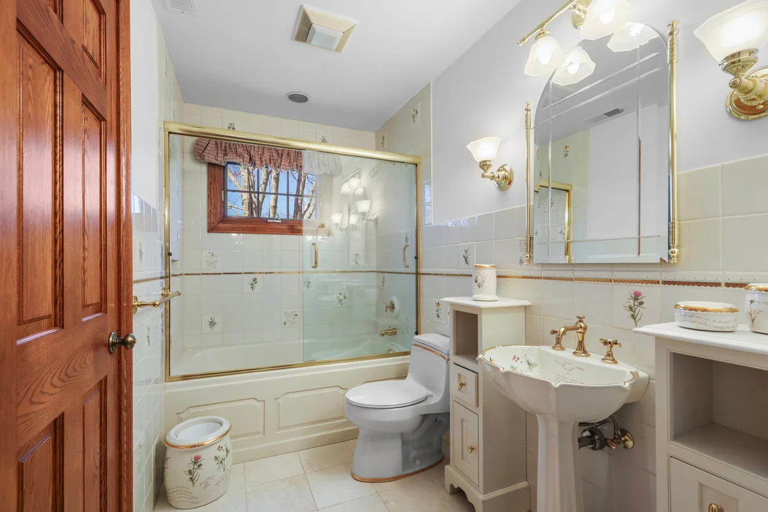 Photo of 4143 Three Lakes Court