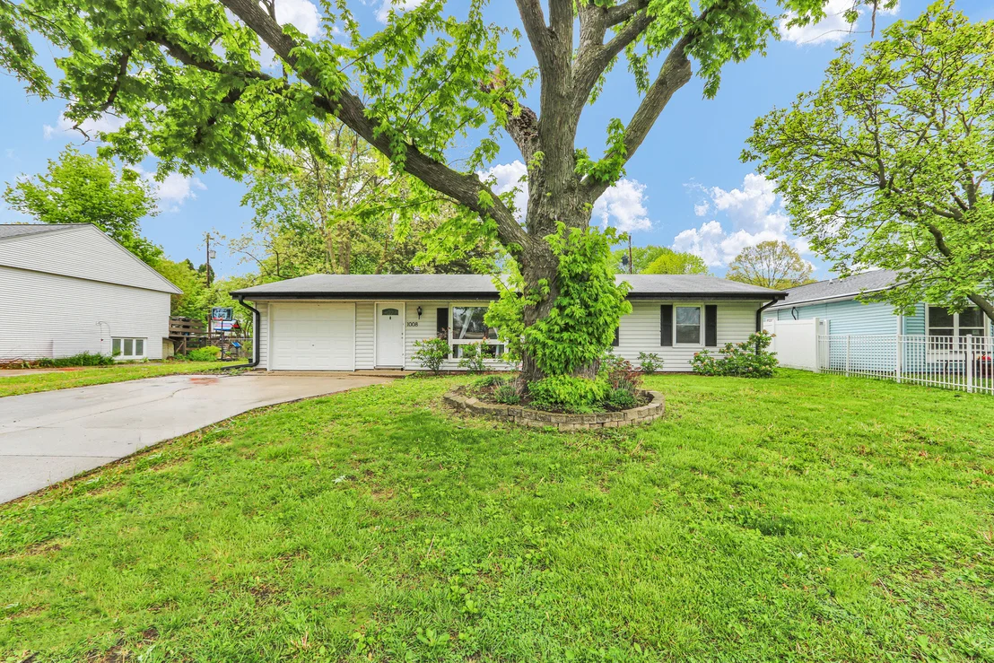 Photo of 1008 Stratford Drive