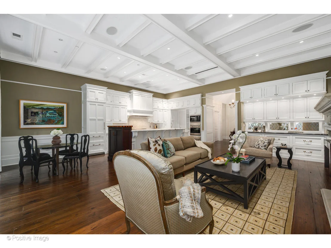 Photo of 446 W Huron Street