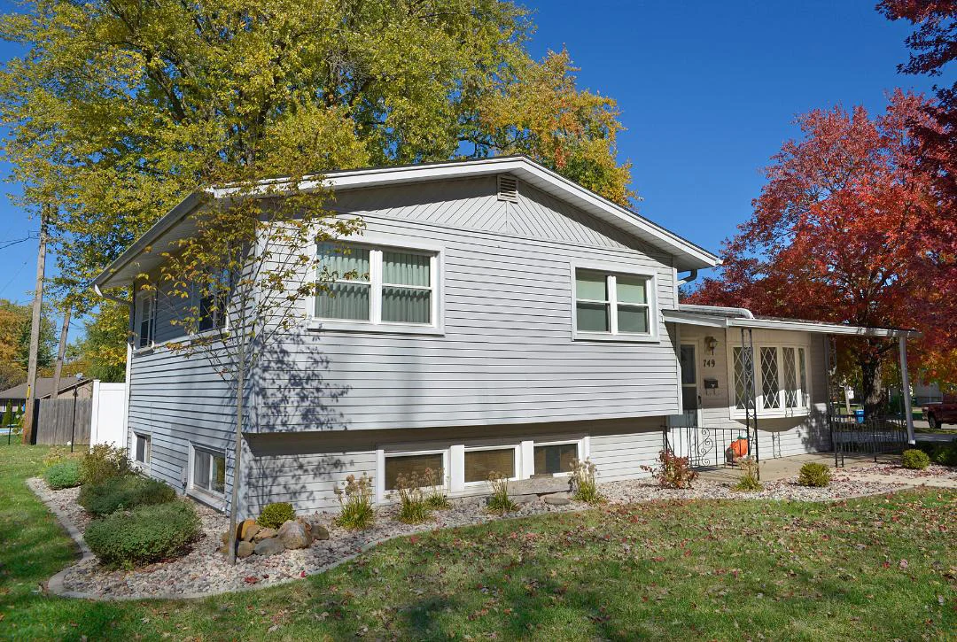 Photo of 749 Fort Street