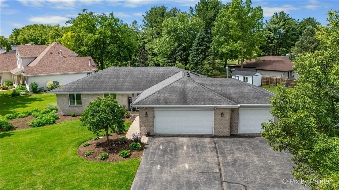 Photo of 7585 Derby Close
